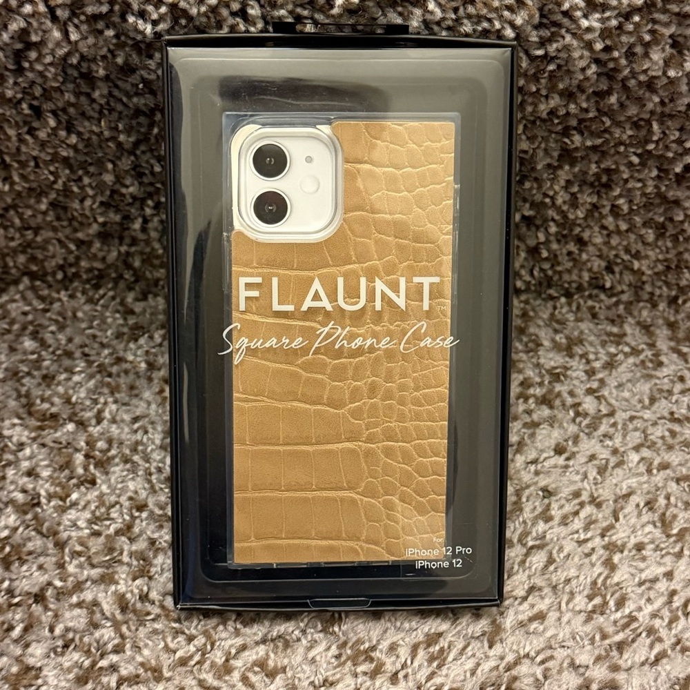 Flaunt Tan Crocodile Faux Leather iPhone 12/12 Pro Case NWT/Opened - Great Deal!